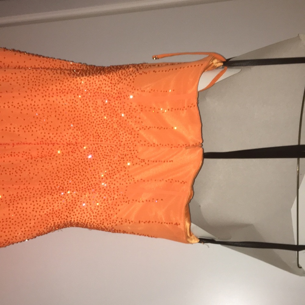 Prom dress - Picture 3 of 4